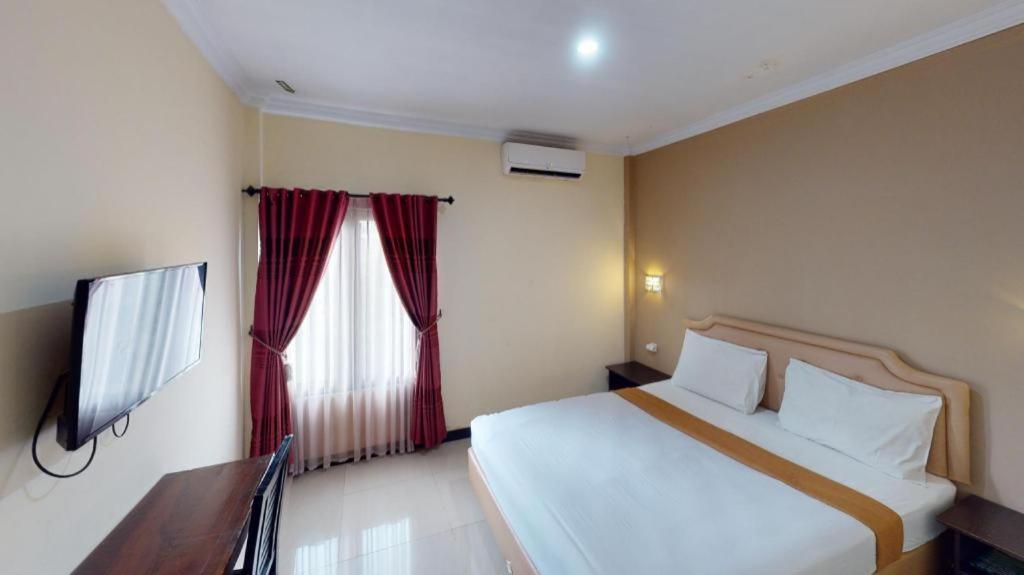 Malioboro Garden Hotel Yogyakarta Exterior foto