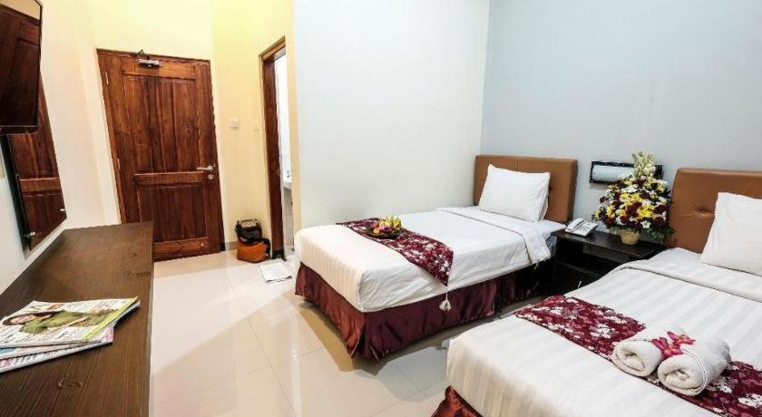 Malioboro Garden Hotel Yogyakarta Exterior foto