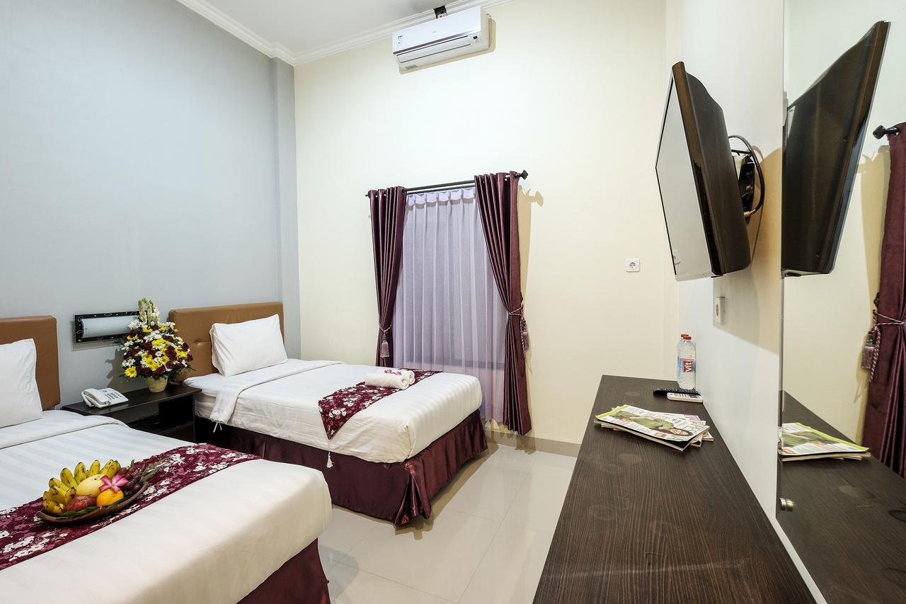 Malioboro Garden Hotel Yogyakarta Exterior foto
